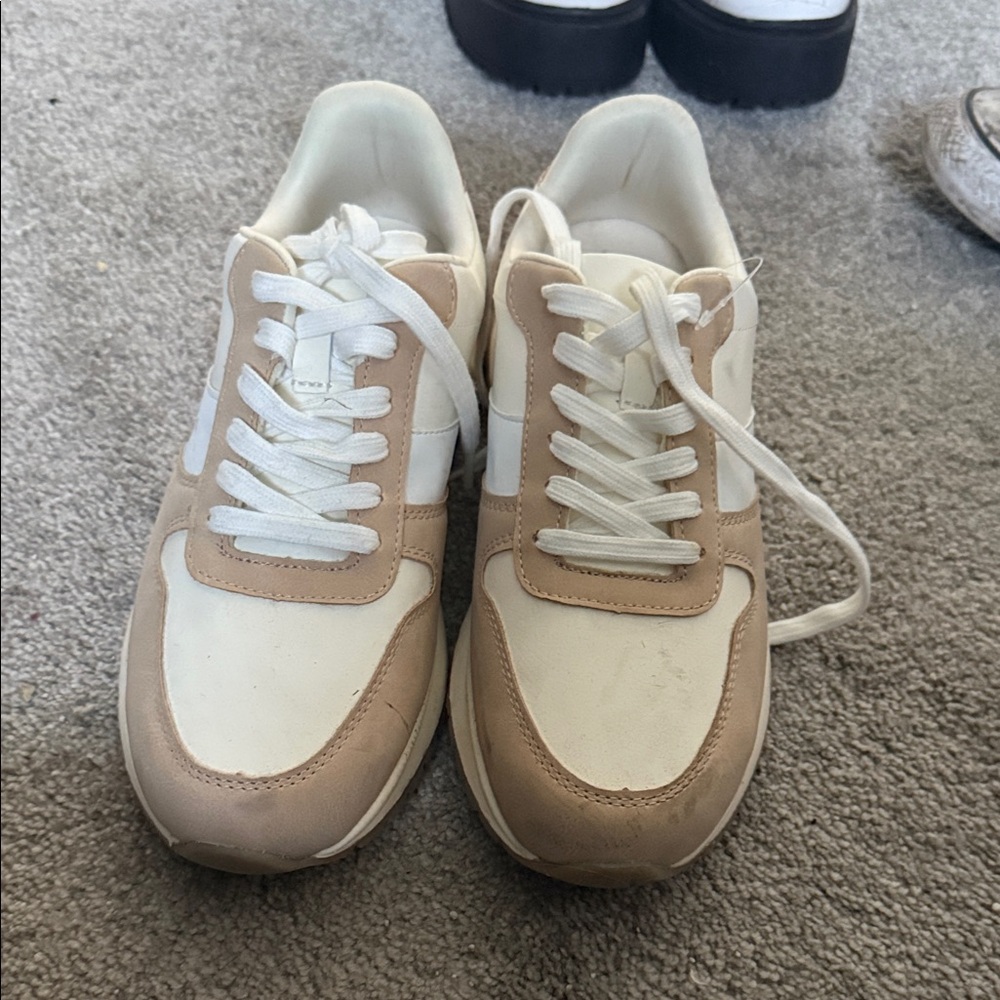 Stylish White and Tan woman’s sneakers